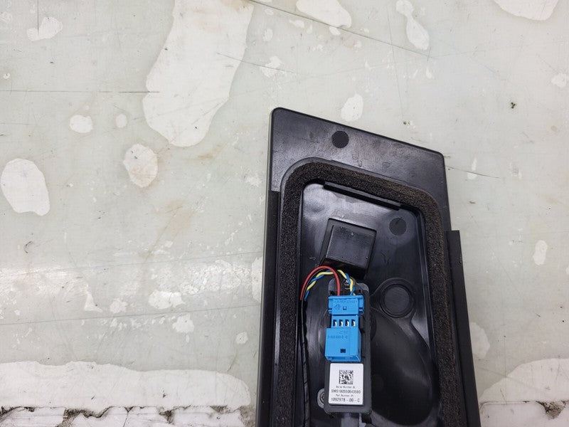 111476000A 2017-2023 Tesla Model 3 M3 Driver Side B-Pillar Applique Glass with Camera Left