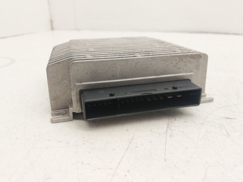 1004833-10-A 2012-2020 Tesla Model S MS External Audio Sound System Amplifier 1004833-10-A