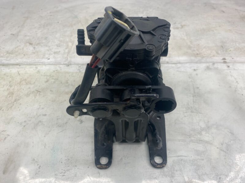 2012-2015 Tesla Model S Brake Servo Booster Vacuum Pump and Isolator w/ Bracket