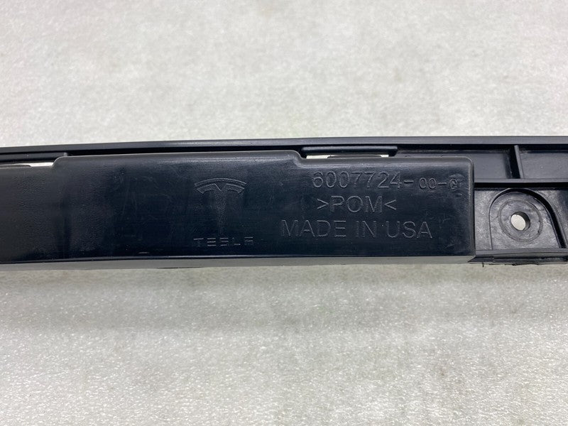 600772400C ⭕ 12-25 Model S Rear Body Attachment Bumper Center Support Bracket 6007724-00-C