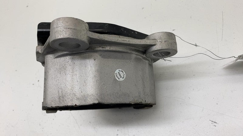 ⭕ 2021-2023 Polestar 2 Front Passenger Side Engine Motor Mount Bracket Right AWD