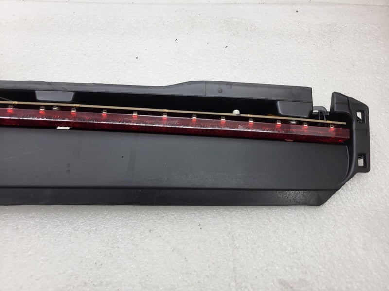 600591700D 2012-2015 Tesla Model S Rear Center High Mounted Stop Light Third 3rd Brake Assy