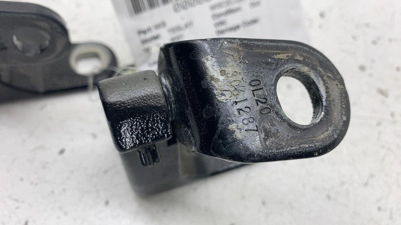 ⭕ 20-23 Model Y Front Left Upper & Lower Door Hinge Closure Assist 149