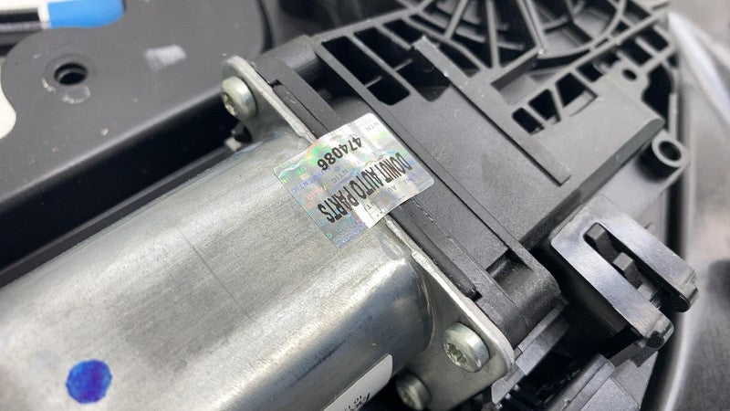 ⭕17-23 Model 3 Front Right Window Regulator Motor w/ Closeout Panel 10