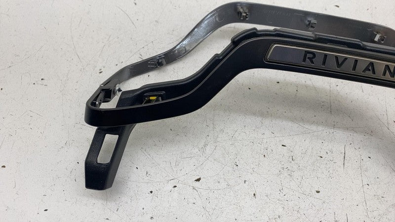 ⭕ 2022-2025 Rivian R1S Front Right Seat Upper Trim Bezel Cover OEM PT0