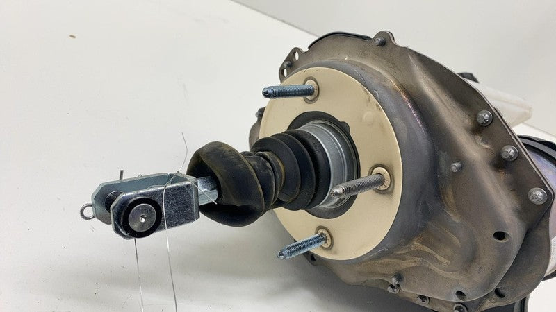 104467100G 2017-2023 Tesla Model 3 iBooster Power Brake Booster Master Cylinder & Reservoir