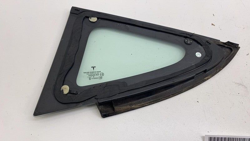 108070600C ⭕ 2017-2020 Tesla Model 3 Rear Right Quarter Fixed Window Glass RH 1080706-00-C