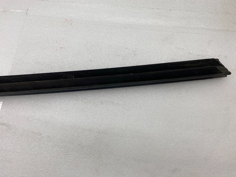 108068150L ⭕ 2017-2023 Tesla Model 3 M3 Front Driver Side Door Outer Belt Left 1080681-50-L