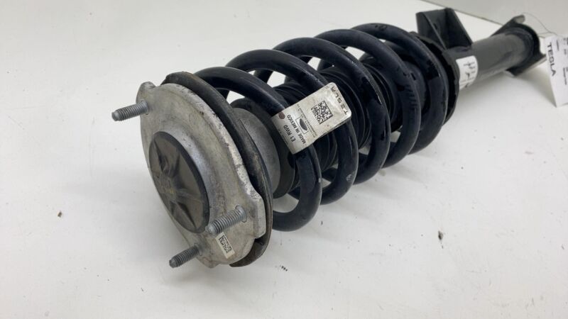1044379 00 E 17-23 Model 3 Front Left Shock Strut Absorber Damper w/ Coil Spring 1044364-00-E
