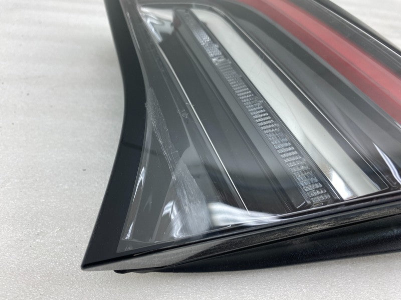 150208900B ⭕ 2017-2023 Model 3 Rear Right Inner Taillight LED Tail Lamp 4-Pin 1502089-00-B