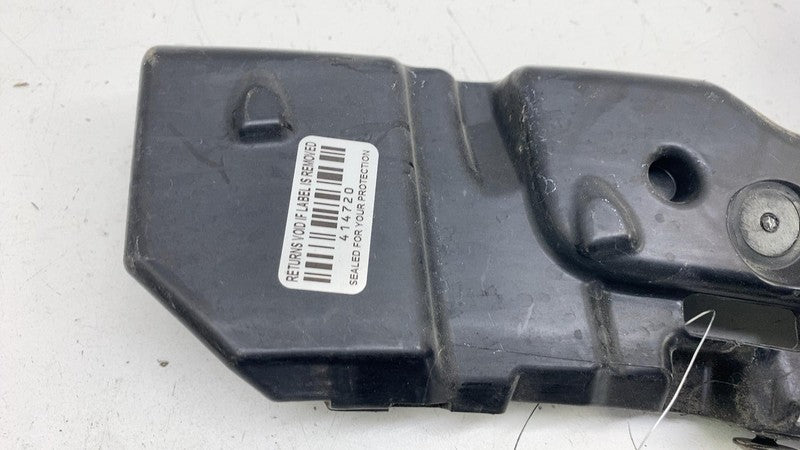 31663653 ⭕2021-2023 Polestar 2 Rear Passenger Bumper Mount Support Bracket Right 31663653