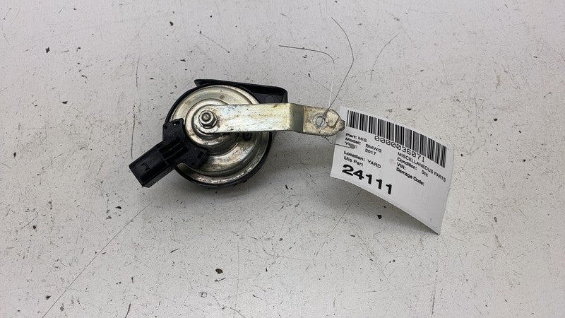 729568104 ⭕ 2014 2015 2016 2017 2018 2019 2020 2021 BMW i3 Horn Signal Low Tone 7295681-04