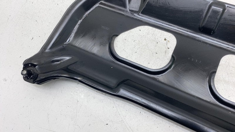 A 212 628 04 11 ⭕ 2010-2016 Mercedes E350 Front Subframe Reinforcement Plate Bracket A2126280411