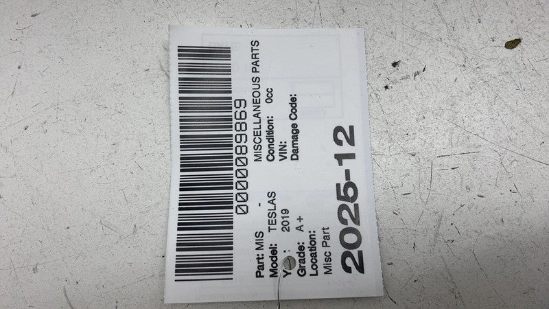 ⭕ 2012-2020 Tesla Model S Rear Bumper Light Reflector Lamp Left LH 600