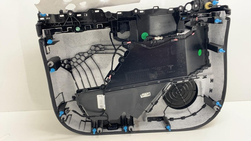 1820423 65 D 2024 2025 Tesla Cybertruck Front Passenger Side Door Trim Panel Card White Right