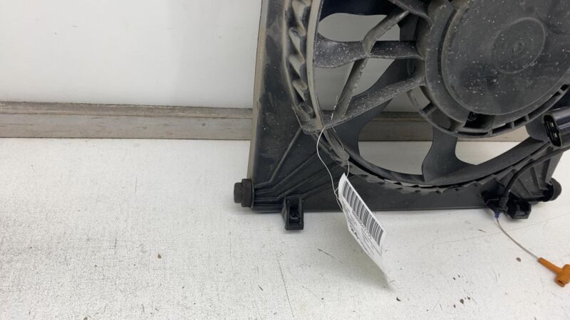 2012-2020 Tesla Model S MS Left Fan Shroud Gas Cooling Condenser Fan Module Assy