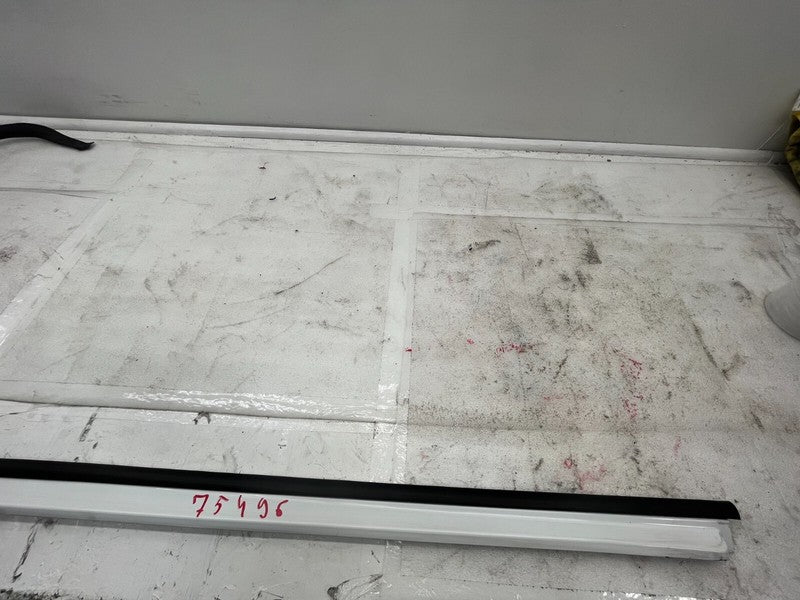 ⭕ 2012-2023 Tesla Model S Right Rocker Panel Scuff Plate Molding w/ Rubber Seal