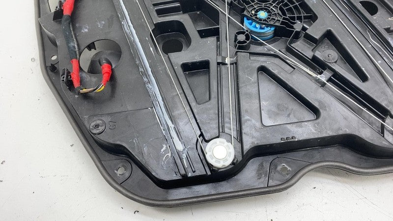 82480CV010 2022-2024 Kia EV6 Front Passenger Door Window Regulator & Motor + Carrier Right