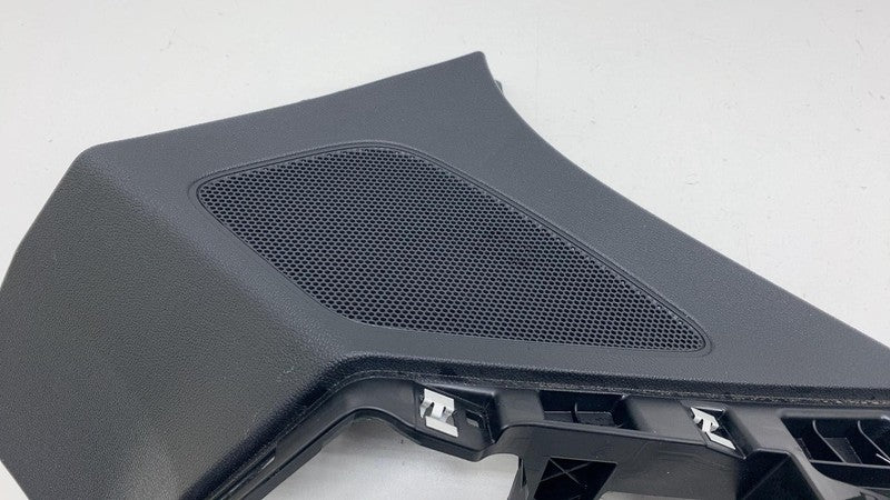9Y3.867.246 ⭕2019-2024 Porsche Cayenne Rear Right Quarter D-Pillar Trim w/ Speaker 9Y3867246