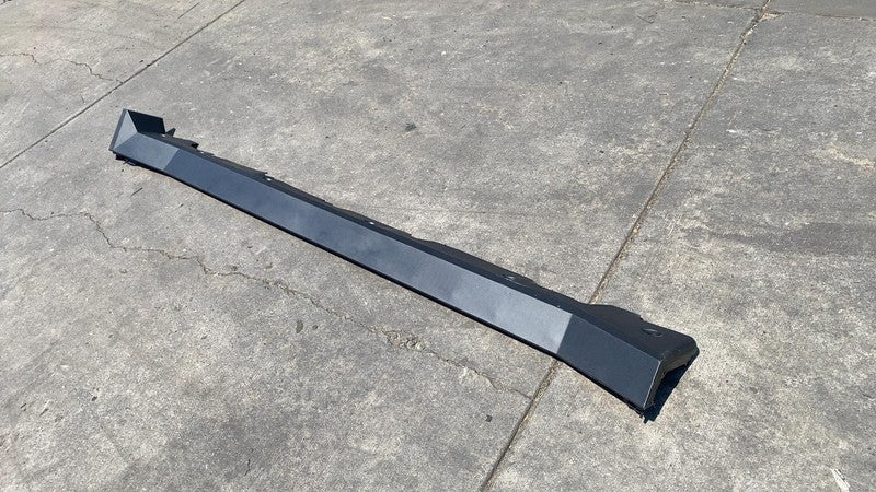 181659700C ⭕ 2024-2025 Cybertruck Left Rocker Panel Skirt Trim Molding Cover 1816597-00-C