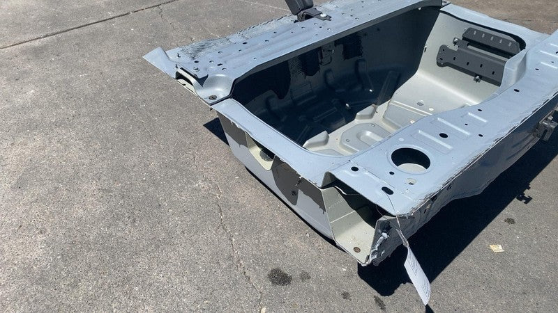 PT00050806 J1 ⭕ 2022 2023 2024 Rivian R1S Rear Bucket Assembly (Beside Spare Tire) PT00050806