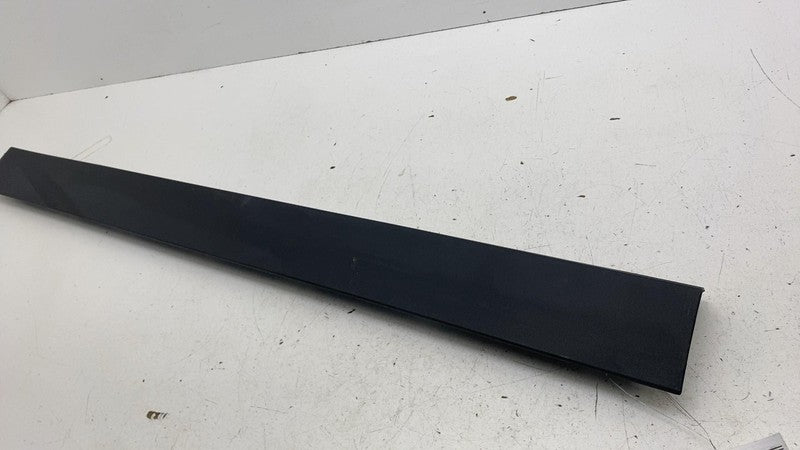 31672656 ⭕ 21-24 Polestar 2 Front Passenger Door Lower Trim Panel Molding Right 31672656