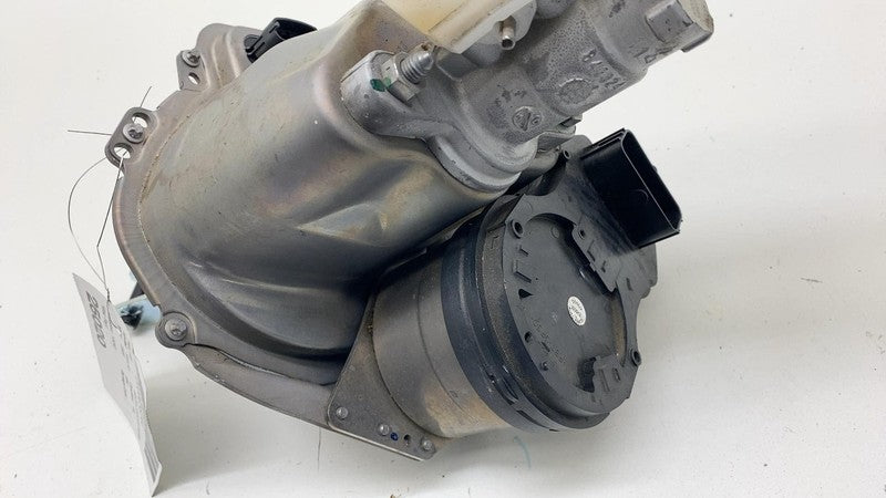1044671 99 F 2017-2023 Tesla Model 3 iBooster Power Brake Booster Master Cylinder & Reservoir