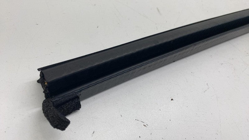 ⭕ 18-24 Navigator Rear Right Door Window Inner Weatherstrip Seal JL1B-