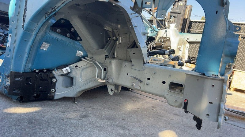 ⭕2022-2024 Rivian R1T Front Passenger Frame Horn Structure Apron Cutout Right RH