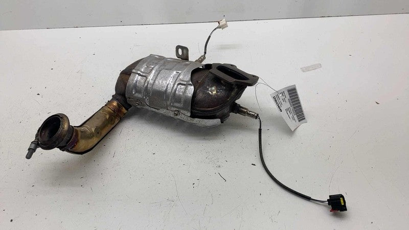 68629870AA ⭕ 2023-2025 Pacifica Exhaust & Catalytic Converter Manifold 10k miles 68629870AA