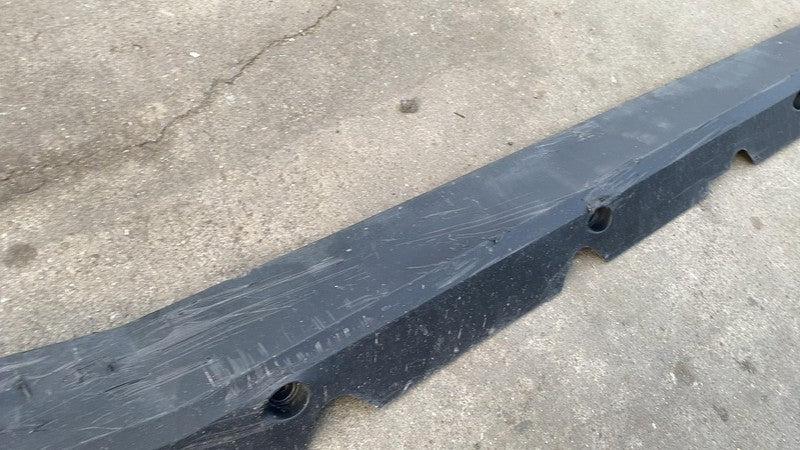 181660000C 2024-2025 Tesla Cybertruck Passenger Side Right Rocker Panel Molding RH Assembly