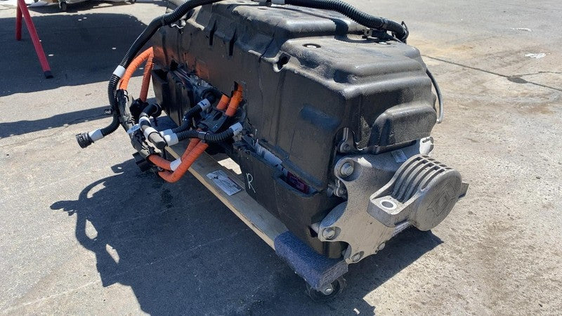 PT00054484 F ⭕ 22-23 Rivian R1T Electric Rear Drive Unit Quad Motor + Subframe & Suspension