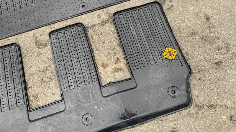 PT00818683-A ⭕ 22-25 Rivian R1S Front & Rear Floor All Weather Carpet Cover Mat PT00818683-A