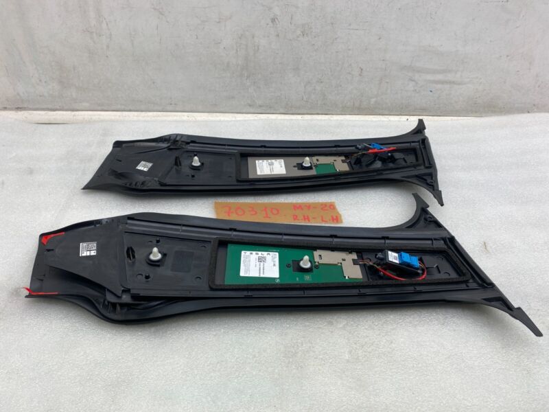 1516258 00 D ⭕20-23 Model Y Left & Right Exterior B-Pillar Applique 1516255-00-D/1516258-00-D