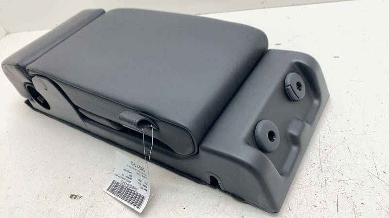 ⭕ 2025 Rivian R1S Rear 2nd Row Seat Center Cushion Arm Rest Cupholder