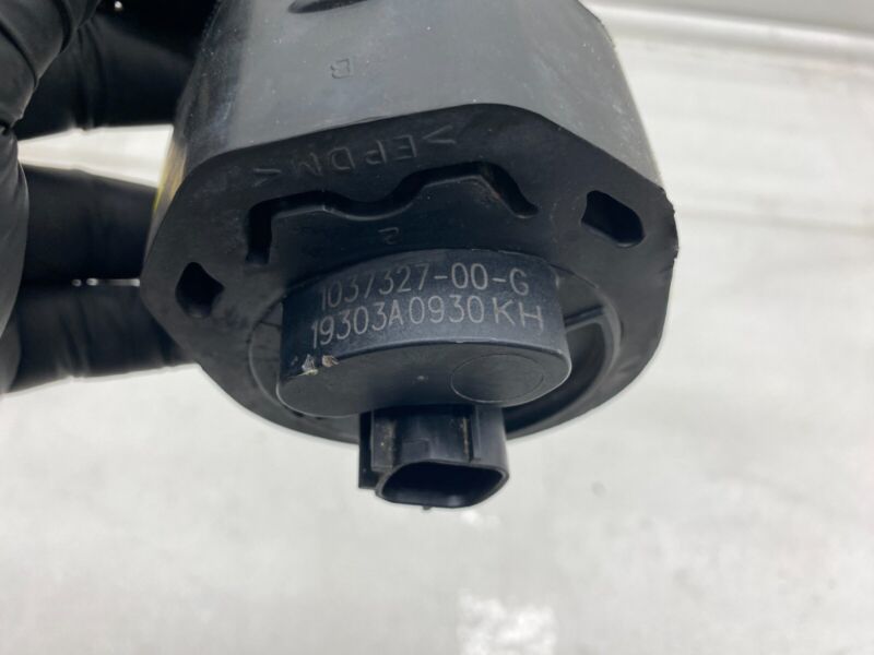 2016-2020 Tesla Model S X Cooling System Auxiliary Water Coolant Pump FWD Assy
