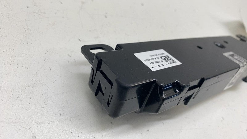 1585601-00-E ⭕ 2017-2023 Tesla Model 3 Y WiFi Bluetooth Antenna Control Module 1585601-00-E