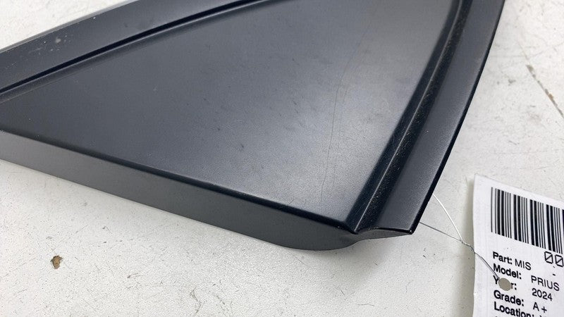 ⭕ 23-24 Toyota Prius Rear Left Quarter Pillar Window Trim Applique 625