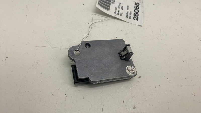 160791701J ⭕ 24-25 Cybertruck Model 3 Interior Cabin Radar Sensor Module Unit 1607917-01-J