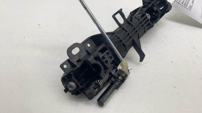 ⭕ 2018 Subaru Crosstrek Front Passenger Exterior Door Handle Right Black - D4S