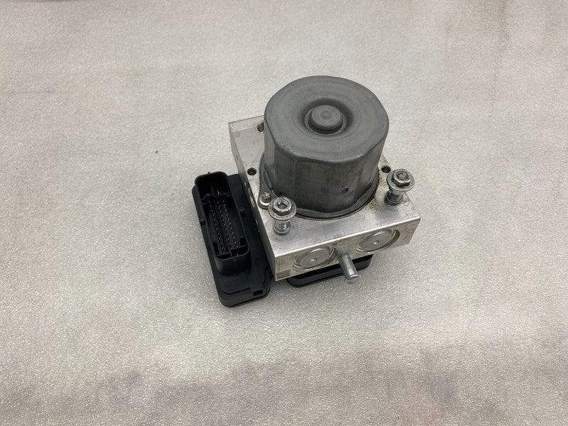 103779700D ⭕ 12-20 Model S Anti-Lock ABS Brake Pump Hydraulic Control Module 1037797-00-D