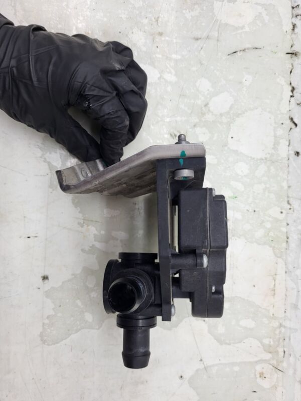 6007384 00 B 2012-2015 Tesla Model S MS 3-Way Port Coolant Valve Electric Actuator 3/4" inch