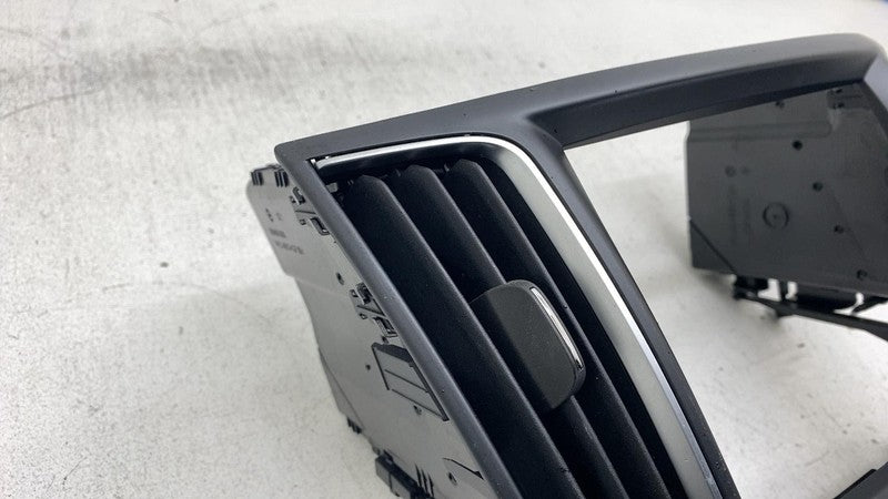 ⭕2017-2023 Levante AC Heater Climate Control Switch Radio Screen Bezel