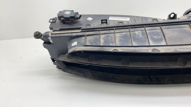 100725600G 2012-2015 Tesla Model S MS Radiator Shutter Air Duct Center Intake Grille Assy