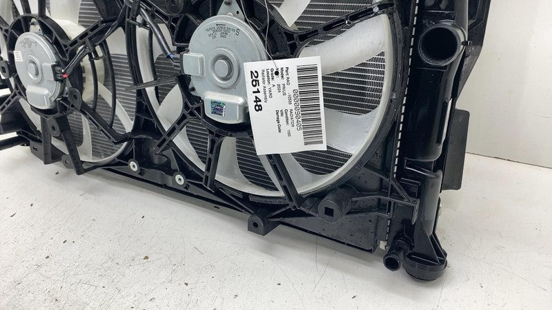 ⭕2023 2024 Toyota Prius Front Main Radiator Condenser Cooling Fan Moto