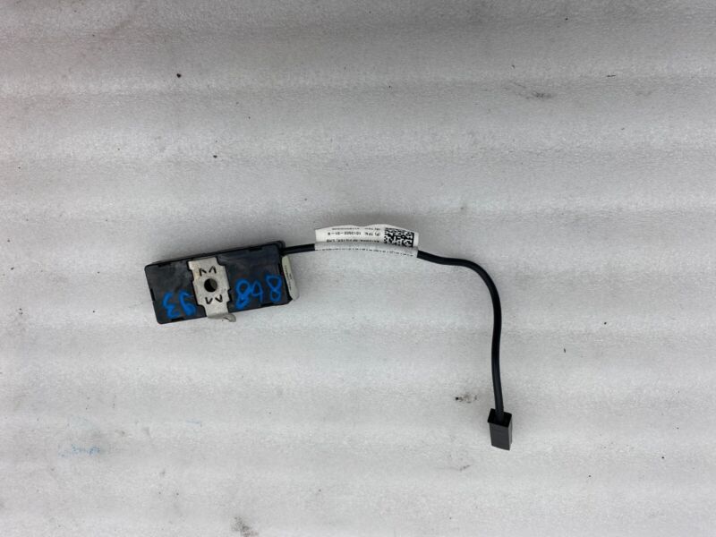 101200201B 2012-2020 Tesla Model S X Left Radio Antenna Noise RF Filter Module Amplifier LH