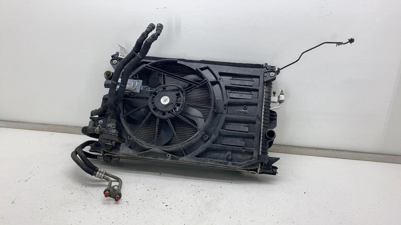 2013-2018 Ford C-Max Cooling Radiator Fan Shroud Blade Motor & Module Assembly