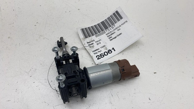 C06710-106 ⭕ 2017-2024 Chrysler Pacifica Brose Front Left Seat Adjustment Motor C06710-106