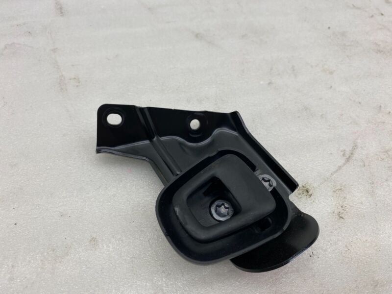106001200D ⭕16-20 Model X MX Driver Trunk Liftgate Floor Tie Down Hook Left LH 1060012-00-D