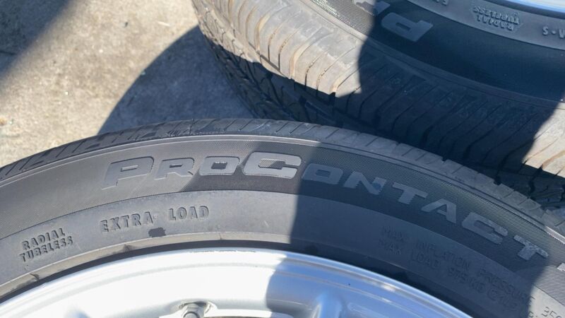 2021-2023 Tesla Model S PAIR of Rear Wheel Rim 19" w/ Continental Tire 285/40R19